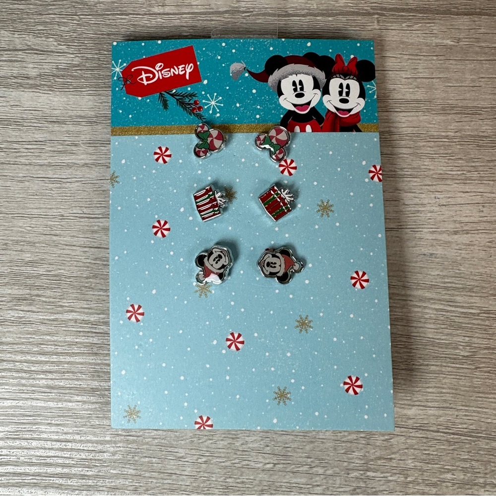 NEW Mickey & Minnie Mouse Christmas Stud Earrings Set